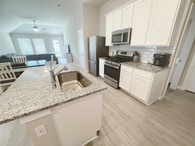 26544 Eternal Dr, La Marque, TX 77568 - photo 5