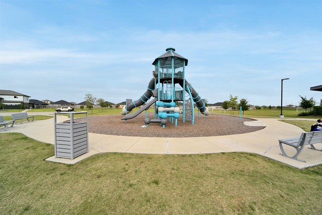 1023 Cattle Chute Ct, Rosharon, TX 77583 - community playground featuring a lawn