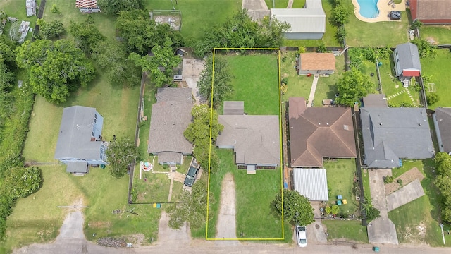 607 Rosedale St, La Marque, TX 77568 - aerial view of residential area featuring property boundaries highlighted and a pool