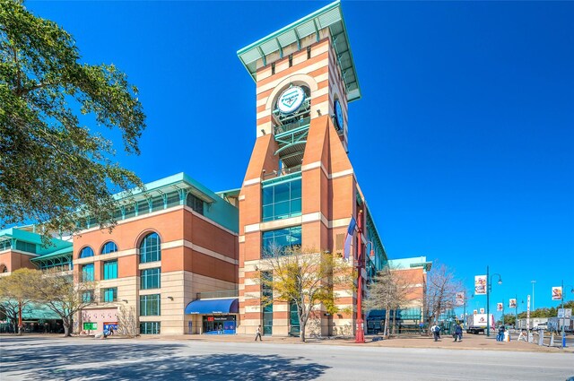 201 Main St Unit 7E, Houston, TX 77002 - photo 27