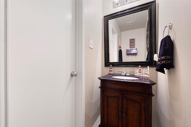 14251 Winecup Ln, Houston, TX 77047 - bathroom with vanity