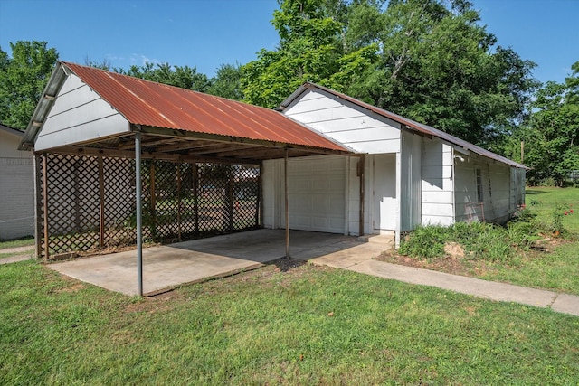 1498 Fm 279, Ben Wheeler, TX 75754 - view of vehicle parking with a detached garage