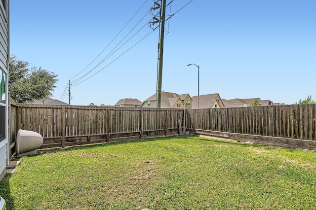 503 Savory Ln, Crosby, TX 77532 - view of yard
