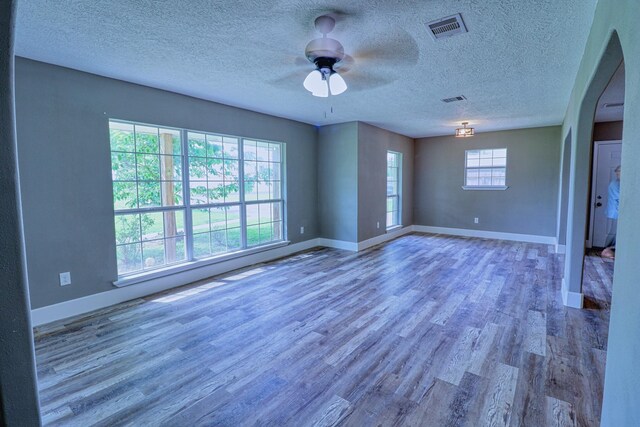 511 S Burnett Dr, Baytown, TX 77520 - photo 9