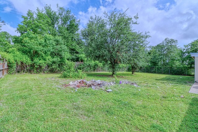 511 S Burnett Dr, Baytown, TX 77520 - photo 36