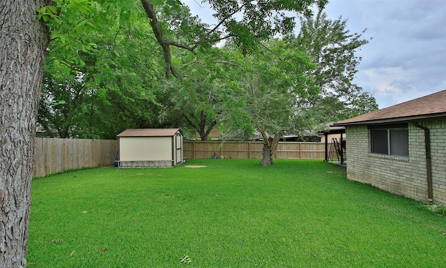12662 Hackberry Dr, Willis, TX 77318 - view of yard