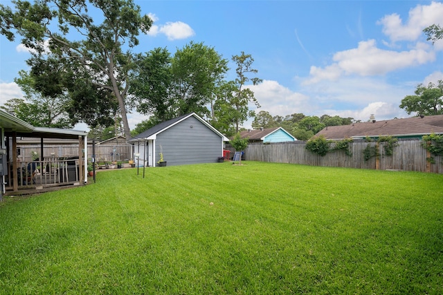 918 Hollow Tree St, La Porte, TX 77571 - view of yard