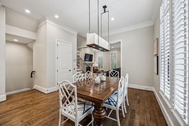 3202 Mid Ln, Houston, TX 77027 - dining room with ornamental molding, baseboards, dark wood-style flooring, and recessed lighting