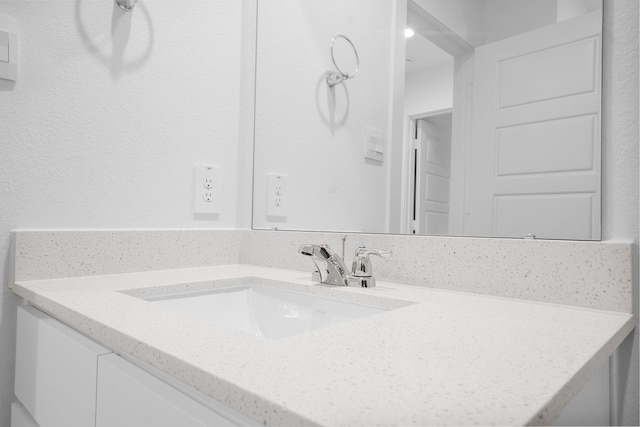 405 Amy St, Angleton, TX 77515 - bathroom with vanity