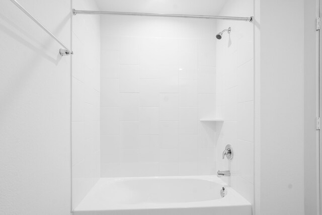 405 Amy St, Angleton, TX 77515 - full bathroom featuring  shower combination