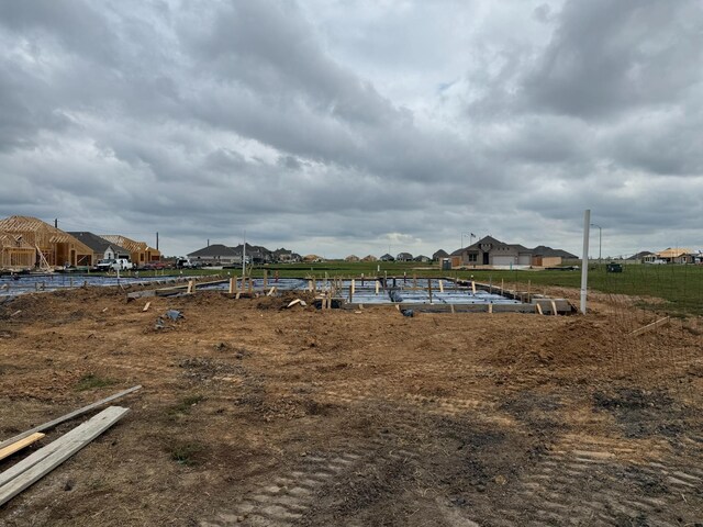 405 Amy St, Angleton, TX 77515 - view of yard featuring a residential view