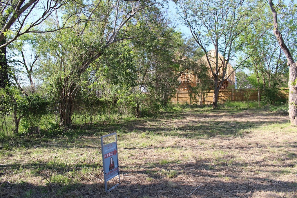 305 E 43rd St, Houston, TX 77022