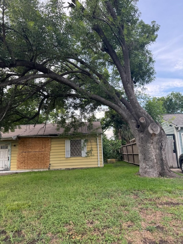 8503 Berndale St, Houston, TX 77029 - view of yard