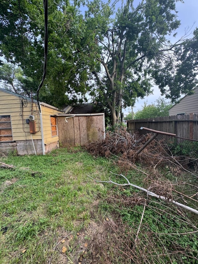 8503 Berndale St, Houston, TX 77029 - view of yard