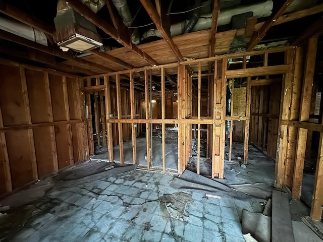 8503 Berndale St, Houston, TX 77029 - view of miscellaneous room