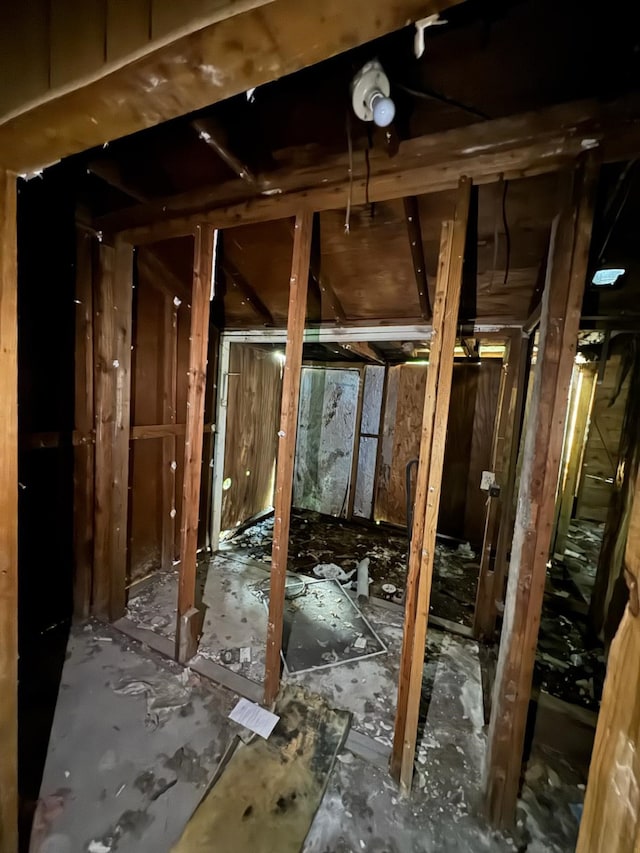 8503 Berndale St, Houston, TX 77029 - view of miscellaneous room