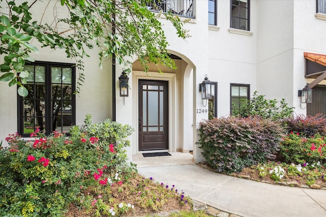 1249 Gardenia Dr, Houston, TX 77018 - entrance to property with stucco siding