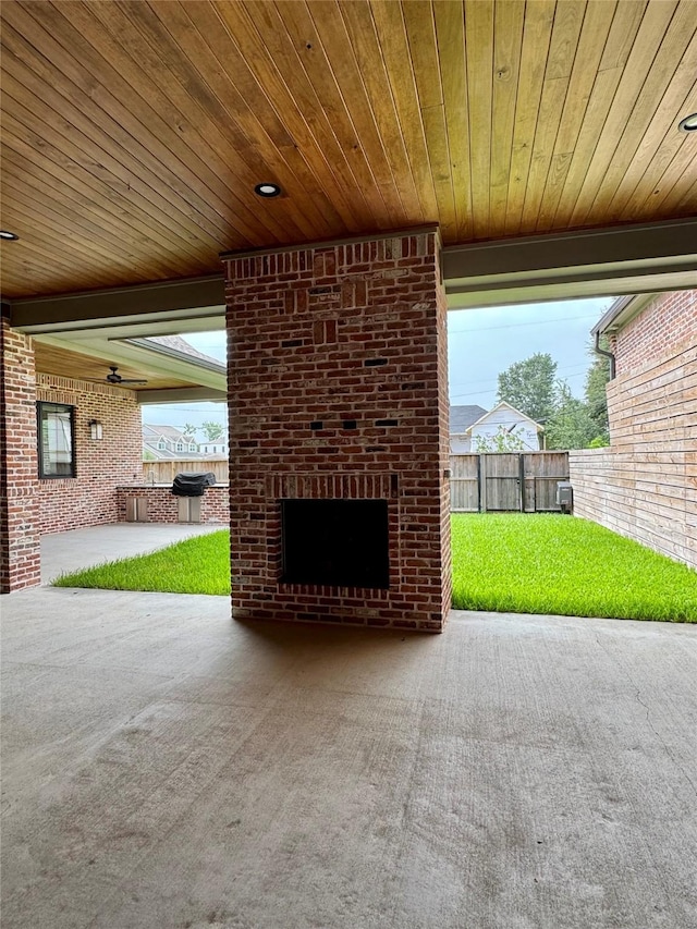 1701 Bayram Dr, Houston, TX 77055 - view of patio / terrace