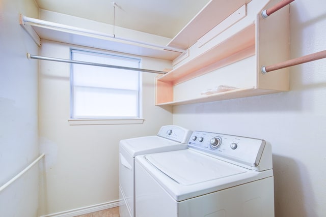 1708 Capstan Rd, Houston, TX 77062 - laundry area with independent washer and dryer