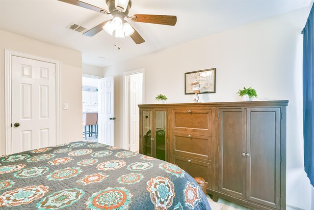 1004 20th St, Dickinson, TX 77539 - bedroom with a ceiling fan