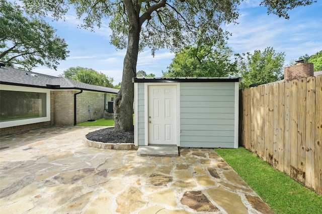 9607 Rumbling Wood Ln, Houston, TX 77086 - view of patio