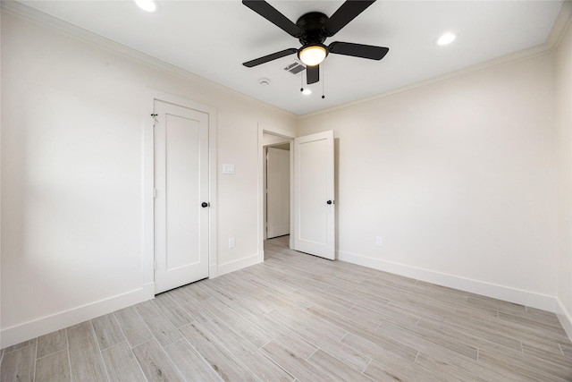 1041 Gardendale Dr, Houston, TX 77018 - unfurnished bedroom featuring light wood-type flooring, baseboards, crown molding, recessed lighting, and ceiling fan