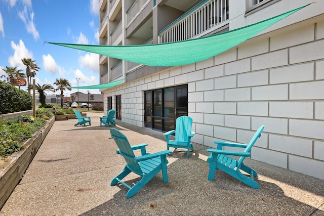 6102 Seawall Blvd Unit 260, Galveston, TX 77551 - view of patio / terrace
