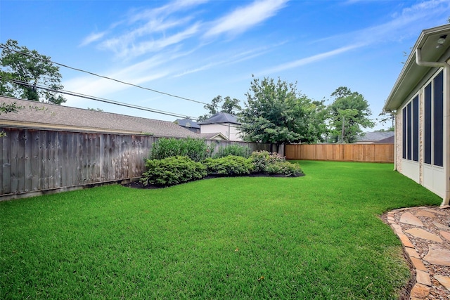 1518 Hillendahl Blvd, Houston, TX 77055 - view of yard