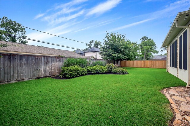 1518 Hillendahl Blvd, Houston, TX 77055 - view of fenced backyard