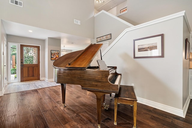 15726 Steamboat Ln, Houston, TX 77079 - foyer entrance featuring baseboards, wood finished floors, and recessed lighting