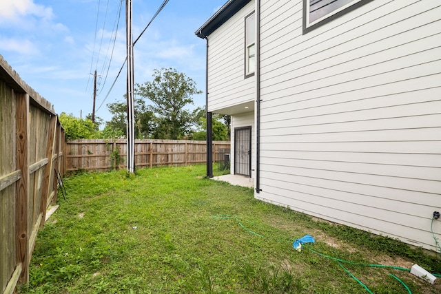 8534 Woodlyn Rd, Houston, TX 77028 - view of fenced backyard