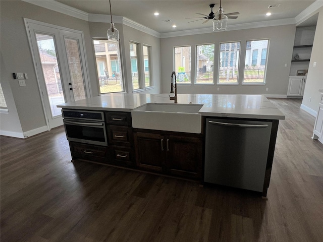 300 Camden Hills Dr, Montgomery, TX 77356 - kitchen featuring stainless steel appliances, a sink, dark wood-style floors, plenty of natural light, and recessed lighting
