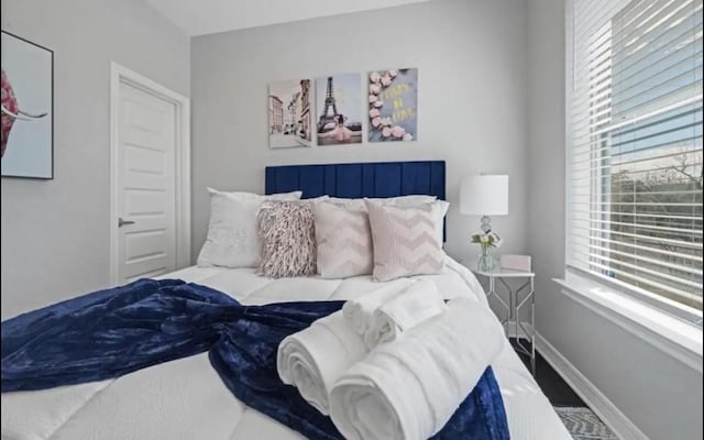 6617 Del Rio St Unit D, Houston, TX 77021 - bedroom featuring baseboards