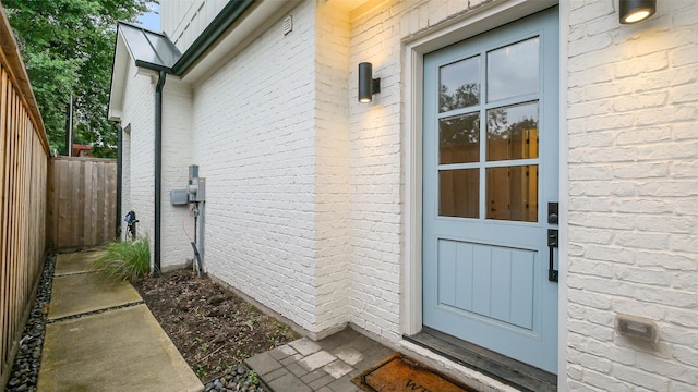 1410 Indiana St, Houston, TX 77006 - property entrance with brick siding