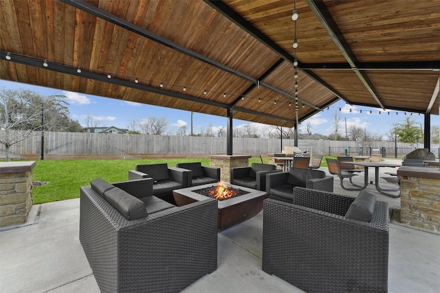 5514 Oriente Ln, Houston, TX 77023 - view of patio / terrace featuring an outdoor living space with a fire pit and area for grilling