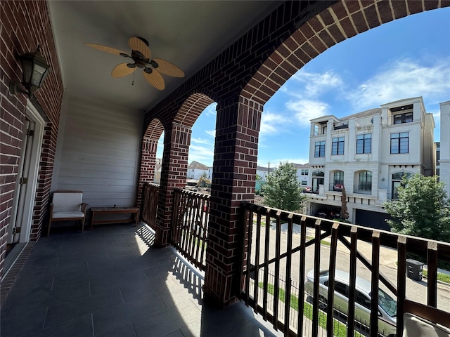 508 W Clay St, Houston, TX 77019 - balcony featuring a ceiling fan