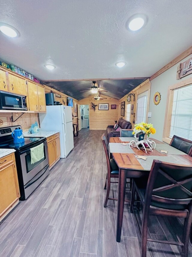 151 Canadian Dr, Trinity, TX 75862
