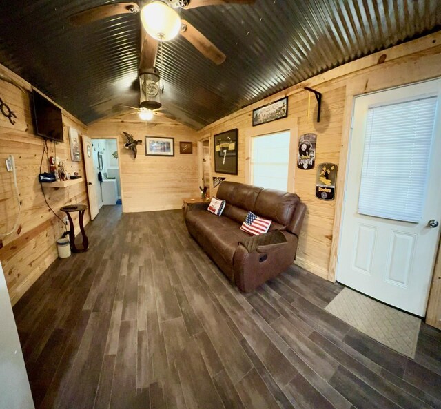 151 Canadian Dr, Trinity, TX 75862