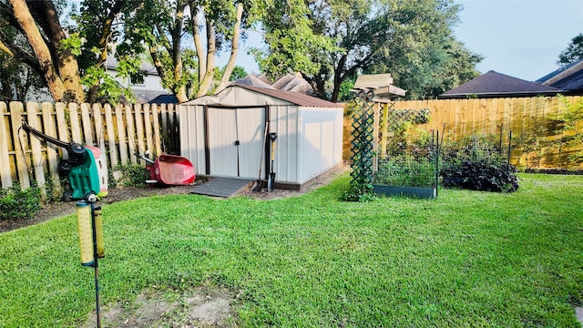 53 S Calla Lily Ct, Lake Jackson, TX 77566 - view of shed featuring a vegetable garden