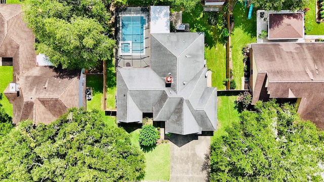 53 S Calla Lily Ct, Lake Jackson, TX 77566 - drone / aerial view