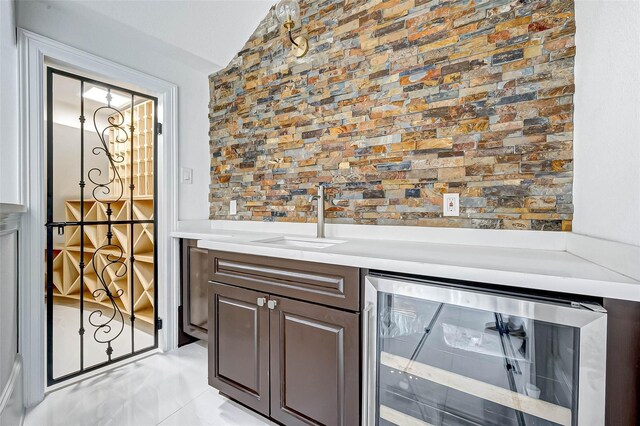 825 W 16th St Unit A, Houston, TX 77008 - indoor wet bar with wine cooler and vaulted ceiling