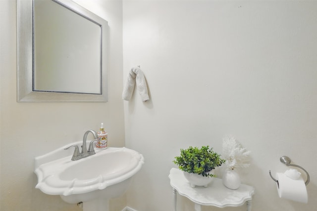 9034 Cedar Run Fls, Tomball, TX 77375 - bathroom featuring a sink