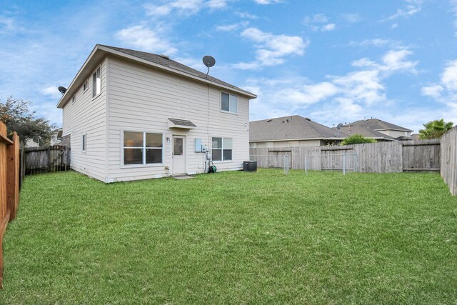 8907 Wildbird Ln, Humble, TX 77338 - view of rear view of house
