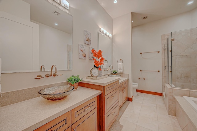 801 E Beach Dr Unit Tw2806, Galveston, TX 77550 - bathroom with a stall shower, toilet, recessed lighting, vanity, and tiled bath