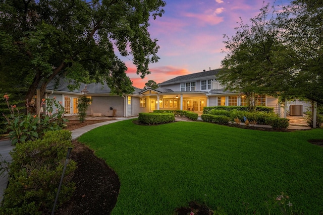 13106 Lookout Mountain Ct, Houston, TX 77069 - traditional-style home featuring a front lawn and an attached garage