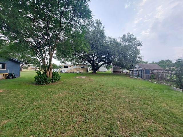 21403 Briar Meadow Rd N, Hempstead, TX 77445 - view of grassy yard