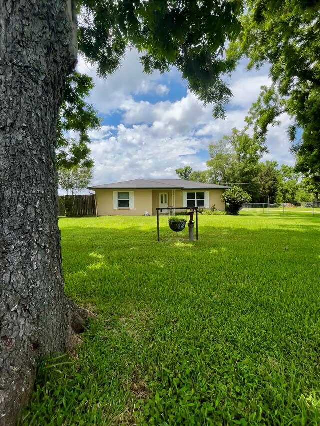 125 Mimosa Pt, Livingston, TX 77351 - view of yard