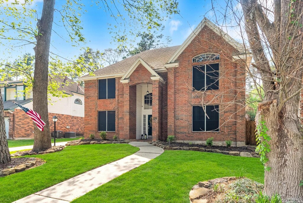 4407 Echo Falls Dr, Houston, TX 77345 - photo 1