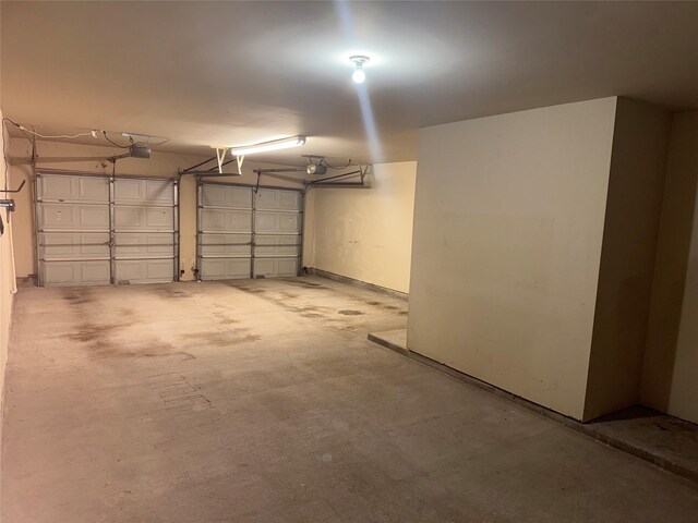 22115 Canyonwood Park Ln, Richmond, TX 77469 - garage featuring a garage door opener