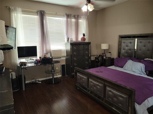5647 Horseshoe Fls, Missouri City, TX 77459 - bedroom with dark wood-style flooring, an office area, and baseboards